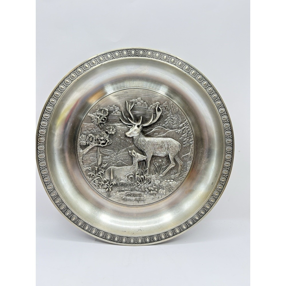 Vintage Round Pewter Wall Hanging Deer in Meadow Raised Design 9.75" Cabincore